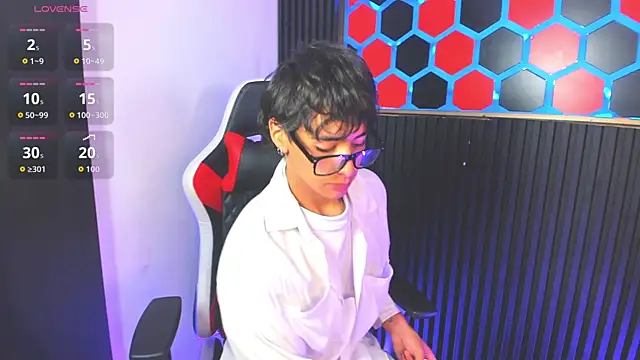 SantyFoxxs online show from 06/20/26, 04:15