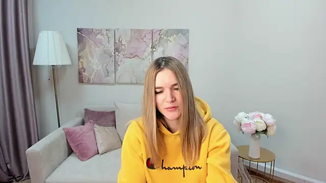 RoxyReignn online show from 05/24/26, 10:59