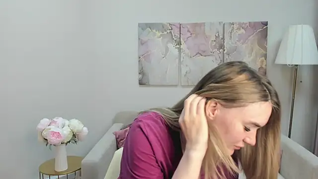 RoxyReignn online show from 05/28/26, 10:51