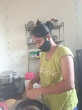 Snapshot of sakshi_moni chatting on 07/16/26, 02:17 sakshi moni online show from 07/16/26, 02:17