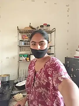 Snapshot of sakshi_moni chatting on 07/17/26, 04:52 sakshi moni online show from 07/17/26, 04:52