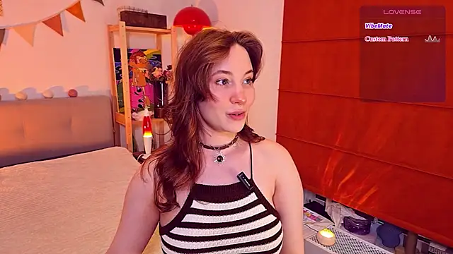 Snapshot of come_in_bed chatting on 07/08/26, 03:05 come in bed online show from 07/08/26, 03:05