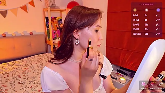 Snapshot of come_in_bed chatting on 07/11/26, 03:26 come in bed online show from 07/11/26, 03:26