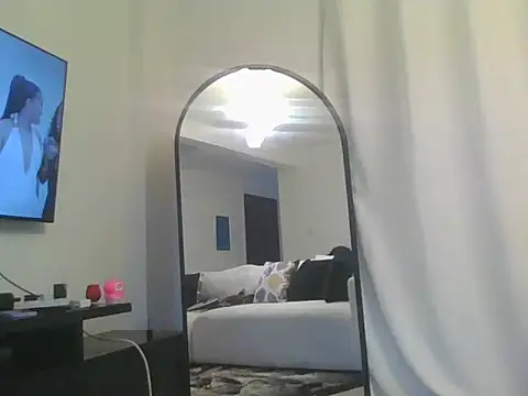 Snapshot of Freaky_T chatting on 05/27/26, 12:02 Freaky T online show from 05/27/26, 12:02