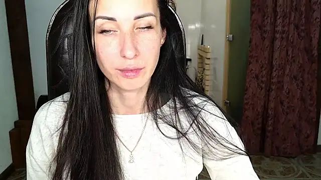 BouncySweety online show from 11/19/25, 07:58