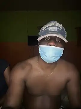 Snapshot of sexycoupp chatting on 06/19/26, 01:15 sexycoupp online show from 06/19/26, 01:15