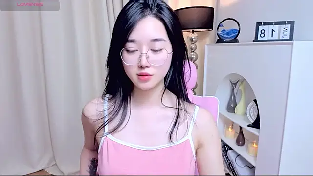 miuu6868 online show from 06/18/26, 09:14