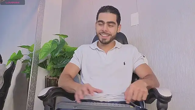 Jadiel Stone online show from 07/15/26, 12:21