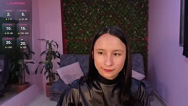 Snapshot of sexy_ailin chatting on 06/17/26, 10:50 sexy ailin online show from 06/17/26, 10:50