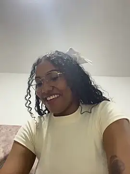 Snapshot of IamBlackmoon chatting on 06/16/26, 02:25 IamBlackmoon online show from 06/16/26, 02:25
