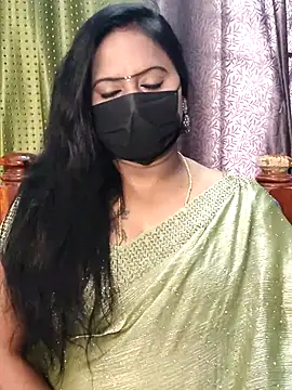 Snapshot of Meera_mia chatting on 05/27/26, 09:06 Meera mia online show from 05/27/26, 09:06