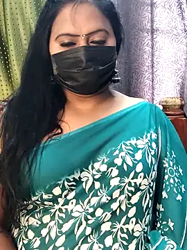 Snapshot of Meera_mia chatting on 05/31/26, 08:21 Meera mia online show from 05/31/26, 08:21