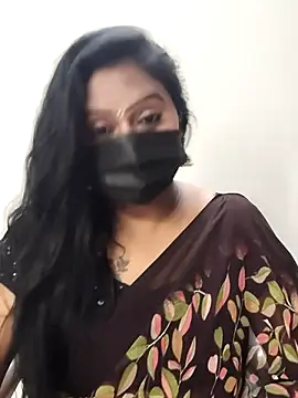 Snapshot of Meera_mia chatting on 06/17/26, 07:22 Meera mia online show from 06/17/26, 07:22