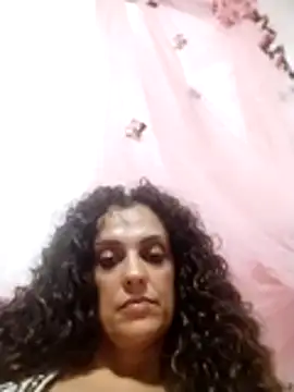 Snapshot of angelaxxx83 chatting on 08/01/26, 05:34 angelaxxx83 online show from 08/01/26, 05:34