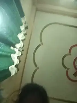 cute riya 11 online show from 05/25/26, 10:32
