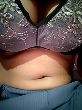 cute riya 11 online show from 07/14/26, 03:00
