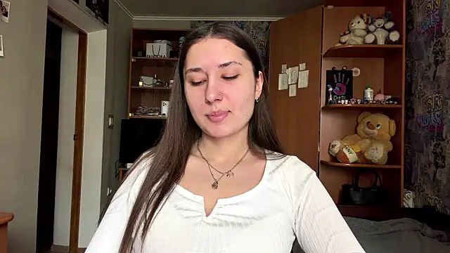 HoneyKittyk online show from 05/27/26, 08:11