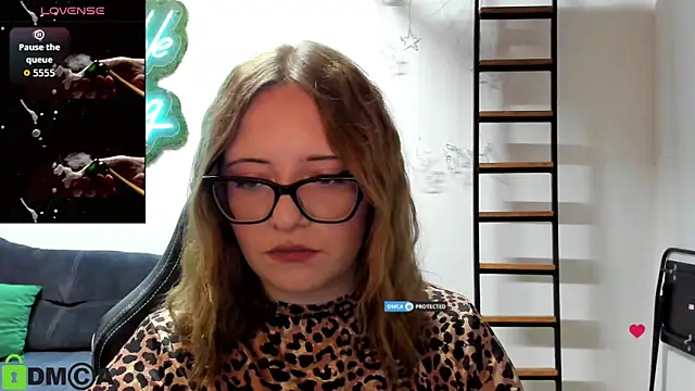 JuliNy x online show from 06/06/26, 12:54
