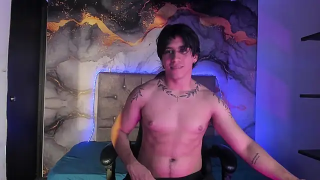 Snapshot of AlexxCano_ chatting on 05/28/26, 12:35 AlexxCano online show from 05/28/26, 12:35