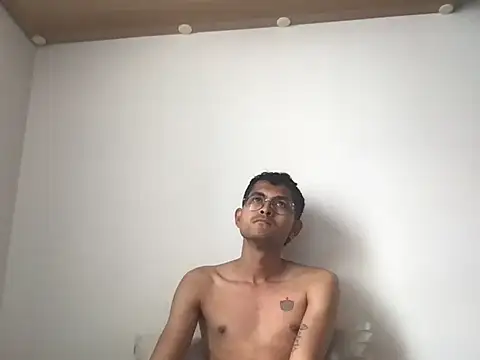 xanderlover online show from 05/27/26, 04:04