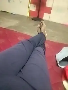 Snapshot of bossmagi chatting on 10/11/25, 07:23 bossmagi online show from 10/11/25, 07:23