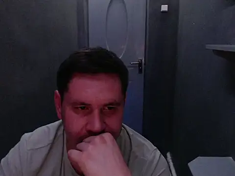Snapshot of Max_Marlyn chatting on 05/28/26, 04:59 Max Marlyn online show from 05/28/26, 04:59