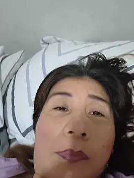 Snapshot of fire_mommy chatting on 06/11/26, 02:53 fire mommy online show from 06/11/26, 02:53