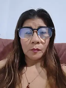 Snapshot of fire_mommy chatting on 06/13/26, 10:18 fire mommy online show from 06/13/26, 10:18