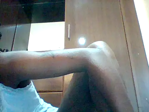 Snapshot of zainaxxxxx chatting on 07/02/26, 08:31 zainaxxxxx online show from 07/02/26, 08:31