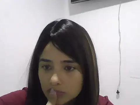 Snapshot of micaelamoreno18 chatting on 07/18/26, 06:01 micaelamoreno18 online show from 07/18/26, 06:01