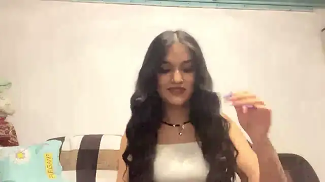 LisetteParajon online show from 05/29/26, 06:06