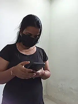Snapshot of Riya_hot8 chatting on 06/25/26, 06:51 Riya hot8 online show from 06/25/26, 06:51