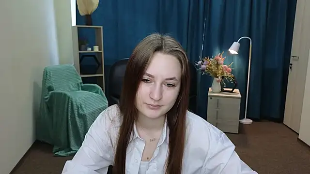 Snapshot of LeishaChamblee chatting on 05/31/26, 06:21 LeishaChamblee online show from 05/31/26, 06:21