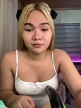 Snapshot of sundayrose chatting on 06/01/26, 02:08 sundayrose online show from 06/01/26, 02:08