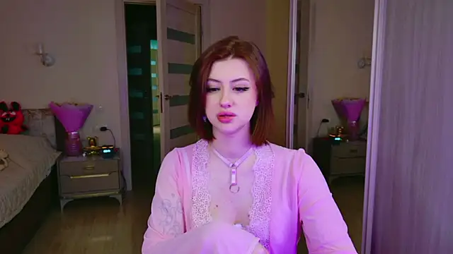 Snapshot of AvaCade chatting on 07/09/26, 02:54 AvaCade online show from 07/09/26, 02:54