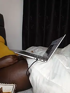 melaninglasskin online show from 06/05/26, 06:57