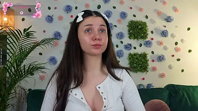 justmeavery online show from 06/20/26, 01:41