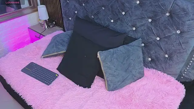 AlexandraNoxx online show from 06/29/26, 12:05