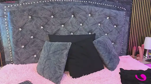 AlexandraNoxx online show from 07/15/26, 11:48