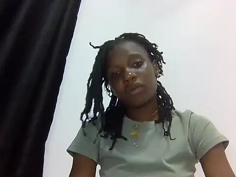 Sexxy petite1 online show from 06/22/26, 03:42