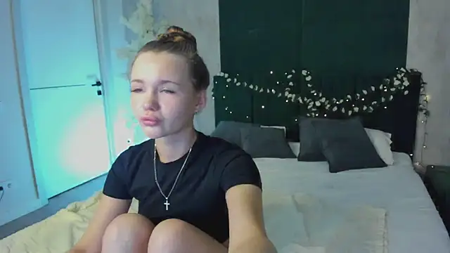 Snapshot of Ella_Butler chatting on 07/09/26, 09:35 Ella Butler online show from 07/09/26, 09:35