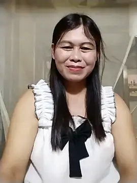 Snapshot of -Hatybi- chatting on 06/14/26, 12:30 -Hatybi- online show from 06/14/26, 12:30