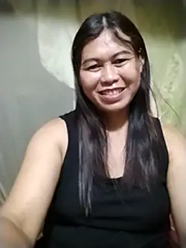 Snapshot of -Hatybi- chatting on 06/18/26, 02:23 -Hatybi- online show from 06/18/26, 02:23