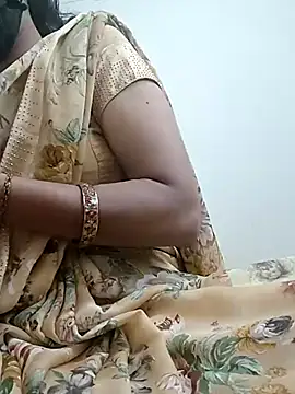 Snapshot of zawadi_Savita1 chatting on 07/08/26, 11:04 zawadi Savita1 online show from 07/08/26, 11:04