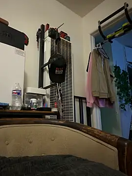 Snapshot of neonginger chatting on 06/14/26, 05:31 neonginger online show from 06/14/26, 05:31
