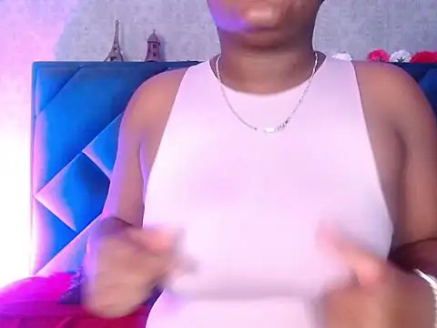 RoxaneMiranda online show from 05/30/26, 07:11