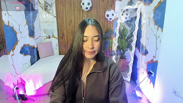 Nanni tay online show from 07/12/26, 02:57
