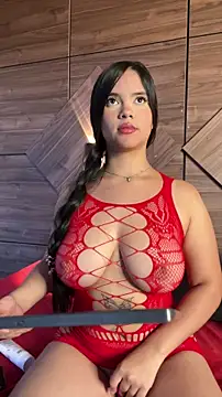 Snapshot of Lara_petit chatting on 06/16/26, 10:56 Lara petit online show from 06/16/26, 10:56