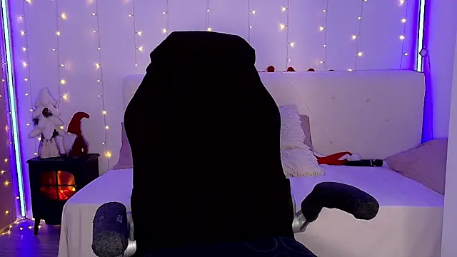 LindaWhite  online show from 12/16/25, 05:18