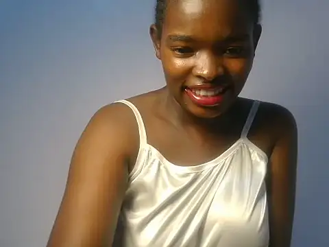 Snapshot of Emmerline_ chatting on 07/13/26, 08:55 Emmerline online show from 07/13/26, 08:55